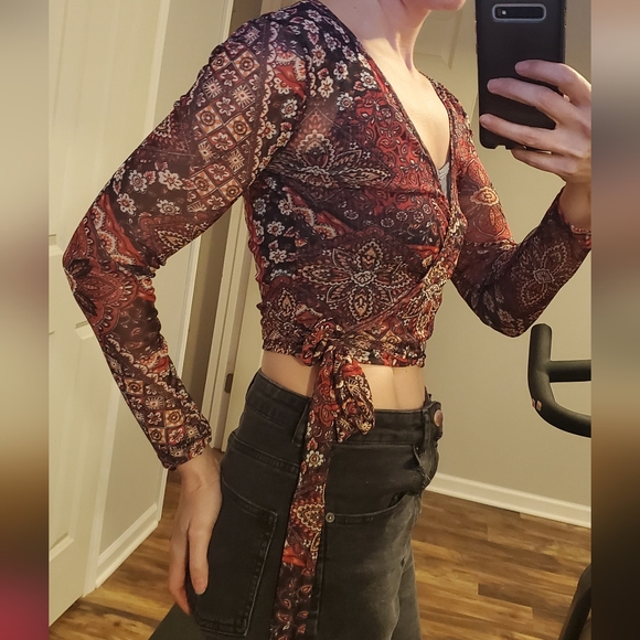 DAISY STREET SHEER FLORAL PRINT WRAP CROP TOP - Picture 3 of 4